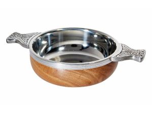 Pewter quaich with solid celtic handles in elm bowl